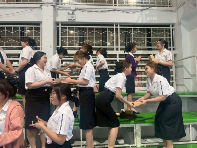 LINE_ALBUM_ประถมศึกษา อบรมบุคลิกภาพ_251215_32