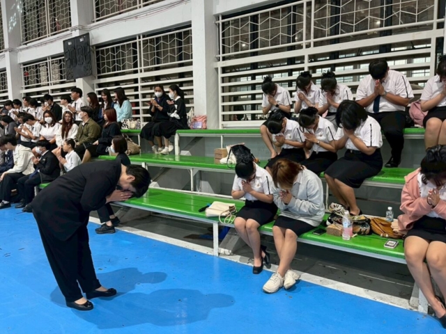 LINE_ALBUM_ประถมศึกษา อบรมบุคลิกภาพ_251215_62