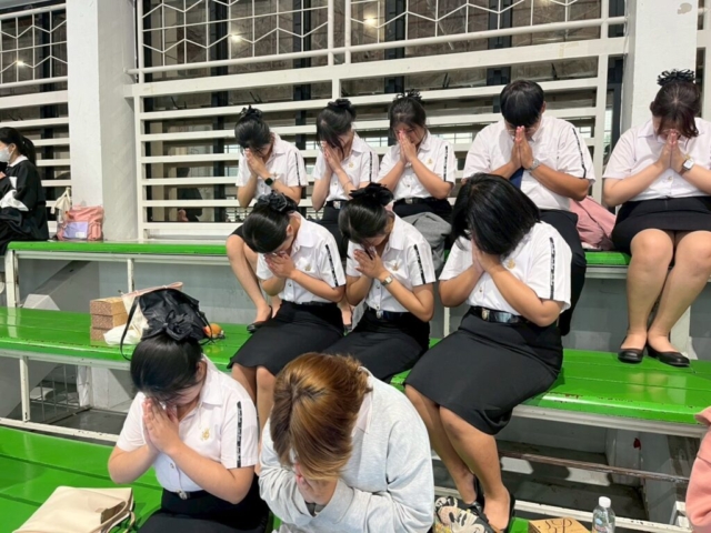 LINE_ALBUM_ประถมศึกษา อบรมบุคลิกภาพ_251215_7