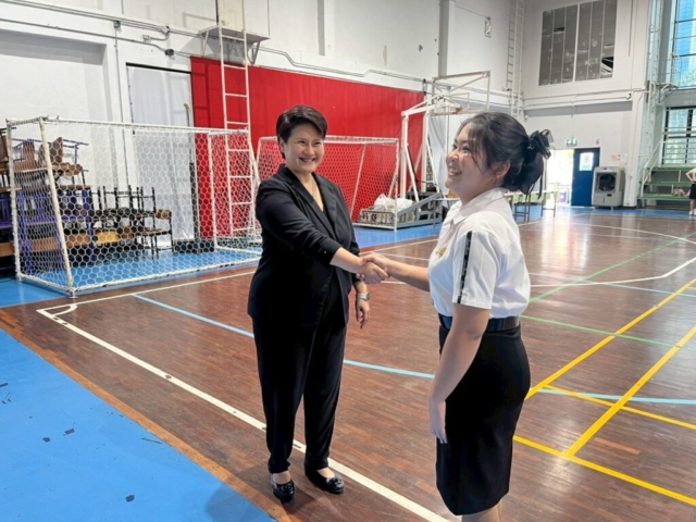 LINE_ALBUM_ประถมศึกษา อบรมบุคลิกภาพ_251215_72