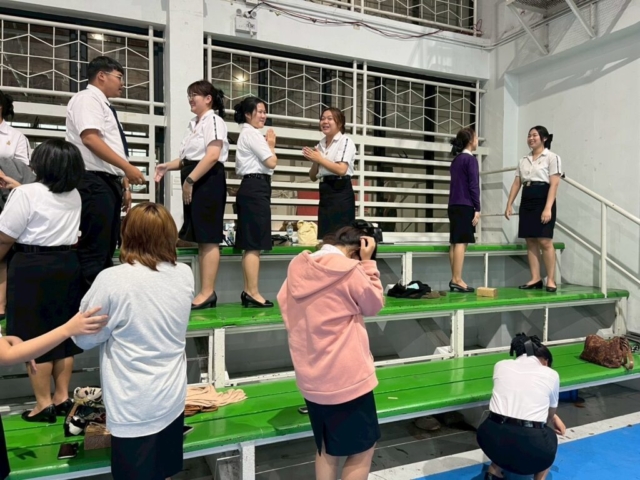 LINE_ALBUM_ประถมศึกษา อบรมบุคลิกภาพ_251215_77