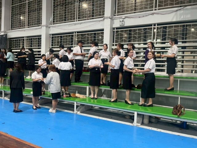 LINE_ALBUM_ประถมศึกษา อบรมบุคลิกภาพ_251215_81