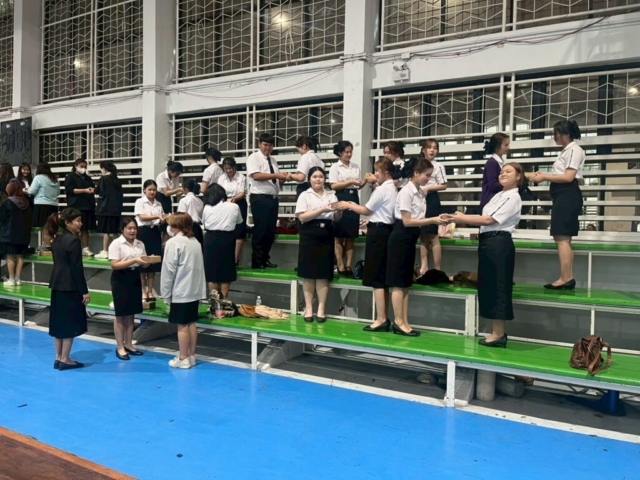 LINE_ALBUM_ประถมศึกษา อบรมบุคลิกภาพ_251215_83