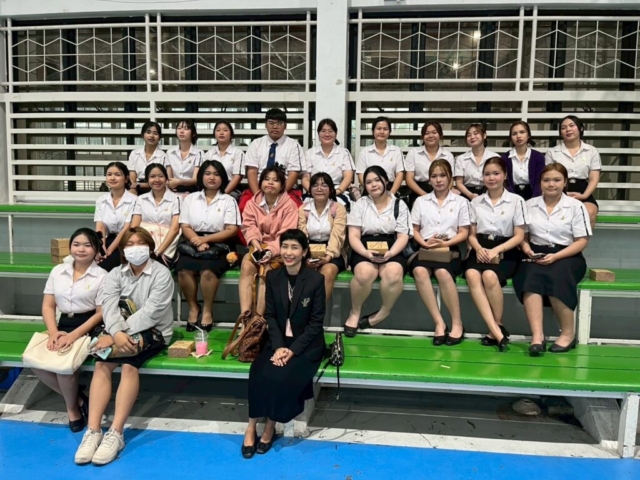 LINE_ALBUM_ประถมศึกษา อบรมบุคลิกภาพ_251215_92