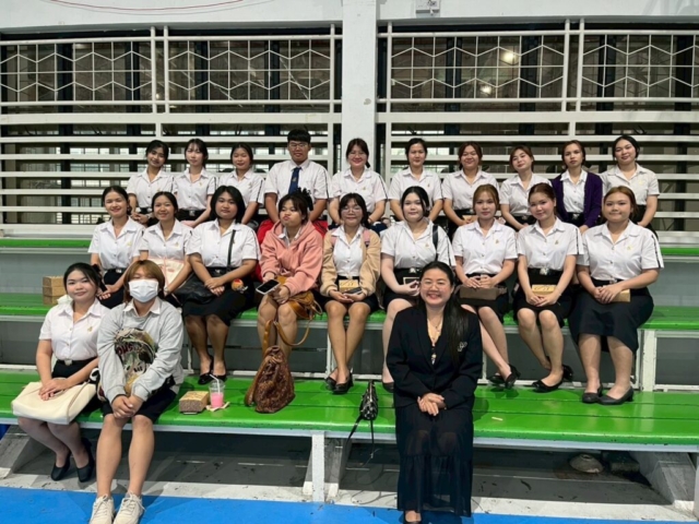 LINE_ALBUM_ประถมศึกษา อบรมบุคลิกภาพ_251215_97