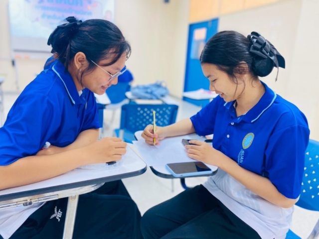 LINE_ALBUM_อบรม จัดป้าย_251212_13