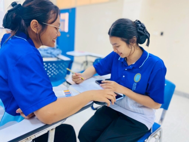 LINE_ALBUM_อบรม จัดป้าย_251212_14