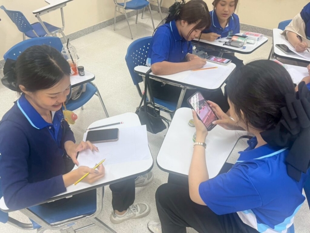 LINE_ALBUM_อบรม จัดป้าย_251212_38