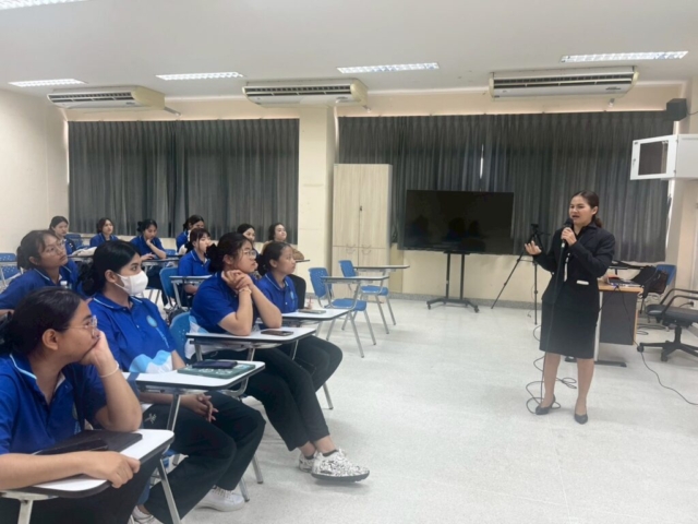 LINE_ALBUM_อบรม จัดป้าย_251212_48