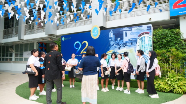 P1404382